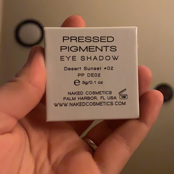 eye shadow - Picture 3 of 4